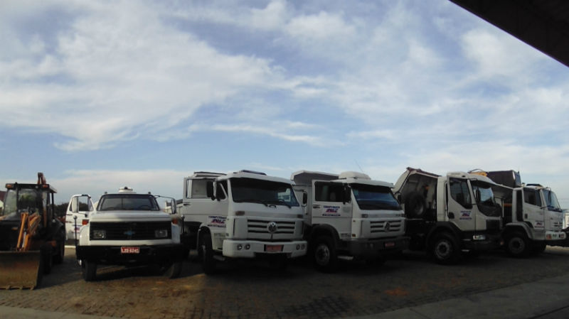 Frota completa Aviz Terraplenagem